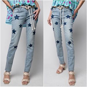 NEW Easel Light Blue Skinny Jeans with Navy Star Accents! SZ Large